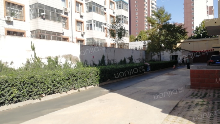 平安家园外景图