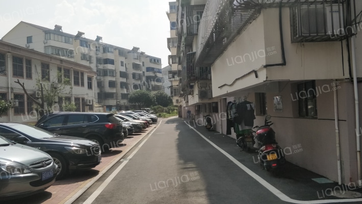 共和新村外景图