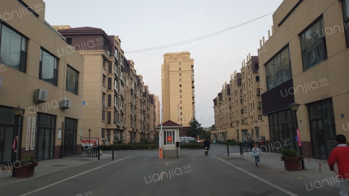 池子崖村外景图