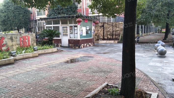 富豪花园外景图