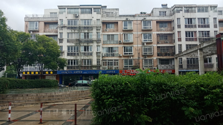 黄龙新村三村外景图