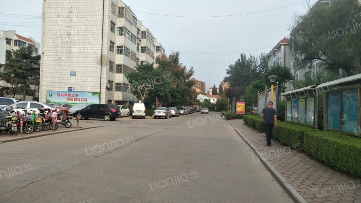 东坡小区外景图