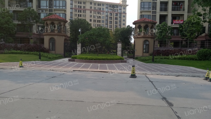 江畔豪庭贝悦湾外景图