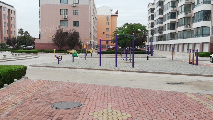 家和苑小区外景图