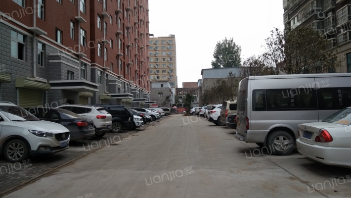 前胡东社区外景图