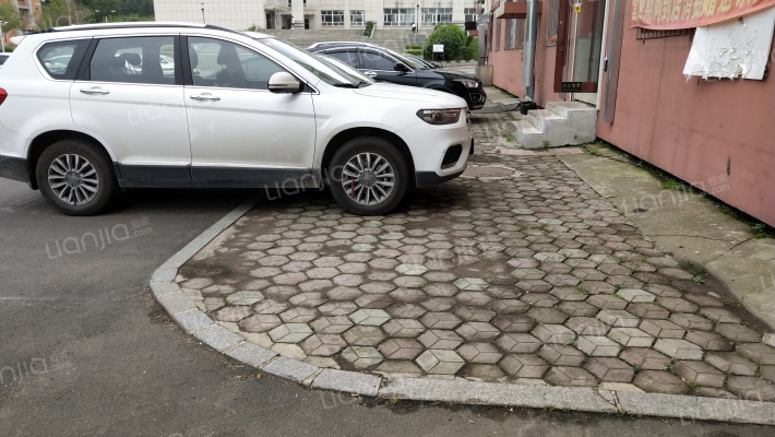 吉林化工学院6号家属院外景图