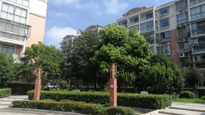 长龙三村外景图