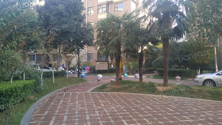 海龙香槟大道外景图