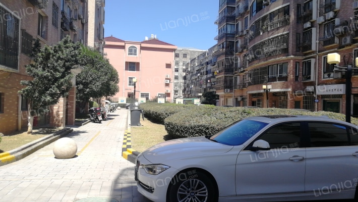 新茶東花園外景图