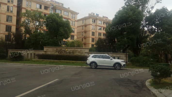 富春国际花园外景图