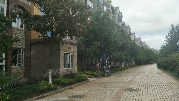 昆明世纪城叠春苑房价怎么样世纪城叠春苑房源户型图小区车位交通地址