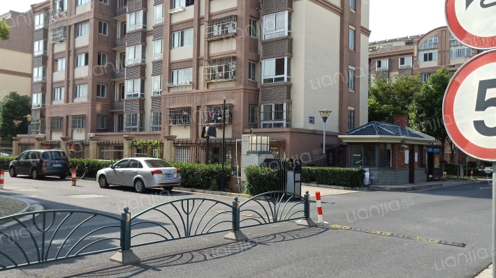 黄城花园东区外景图