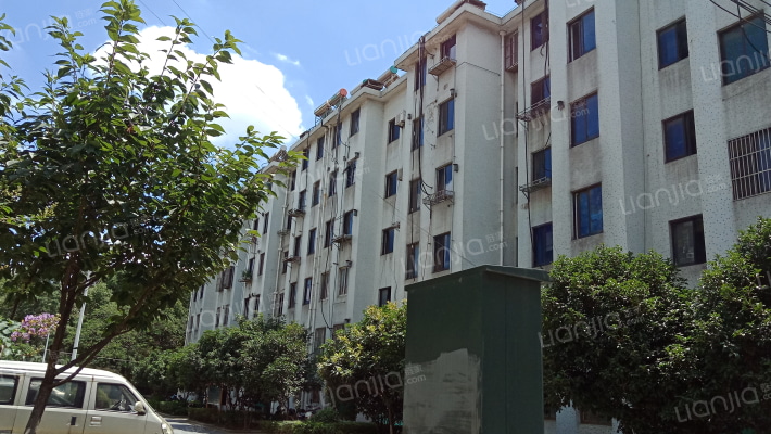 韭菜港路住宅楼外景图