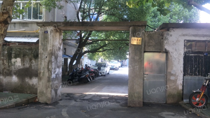 方池路43号院外景图