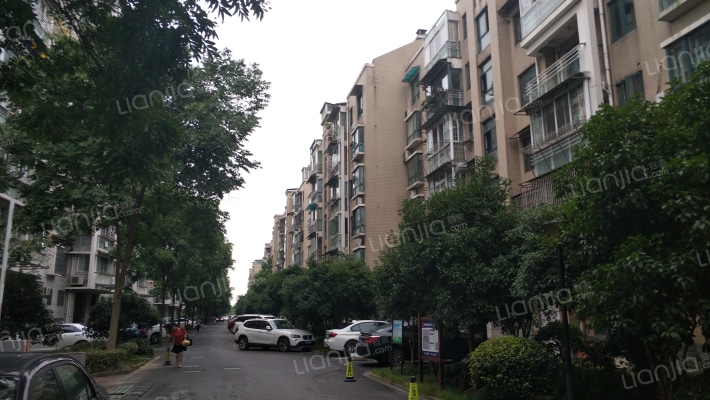 景城嘉苑外景图