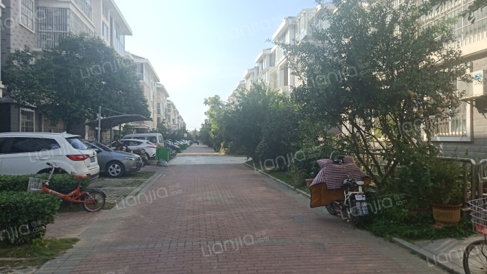 情景洋房外景图