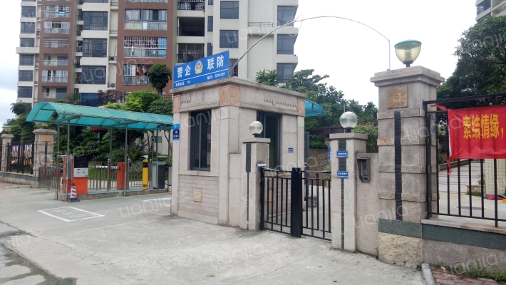 港隆花园外景图