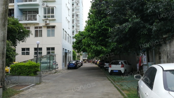 新兴花园外景图