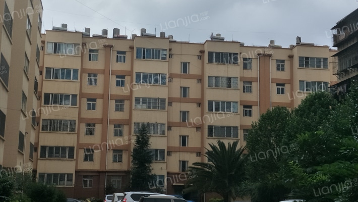 昆铁惠民小区外景图