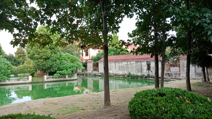 天下一家外景图