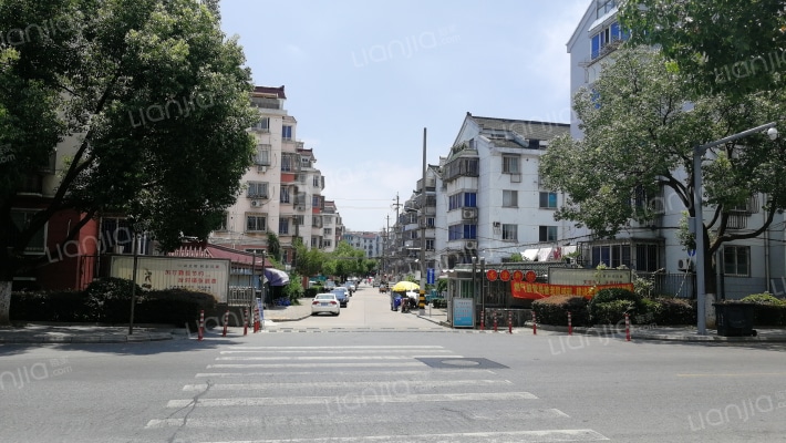 龙潭新村外景图