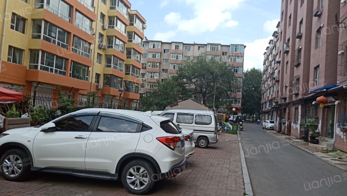 新昌八栋外景图