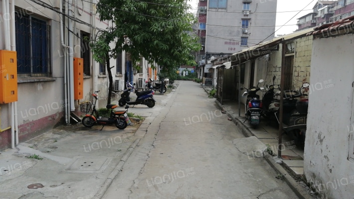 东风新村外景图