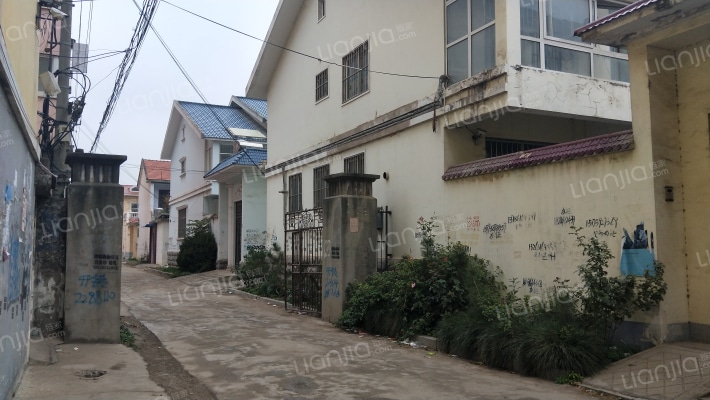 长平花园外景图