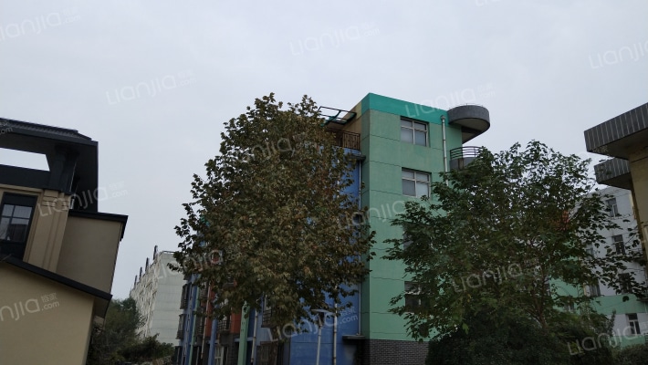 莱茵假日外景图