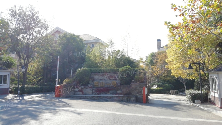 嵩山一号外景图