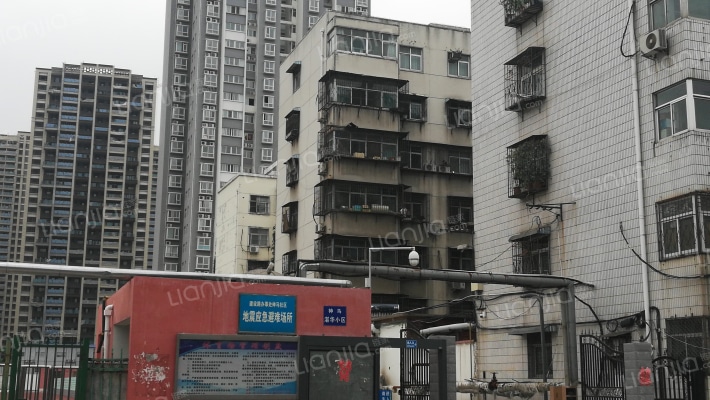 神马湛华小区外景图