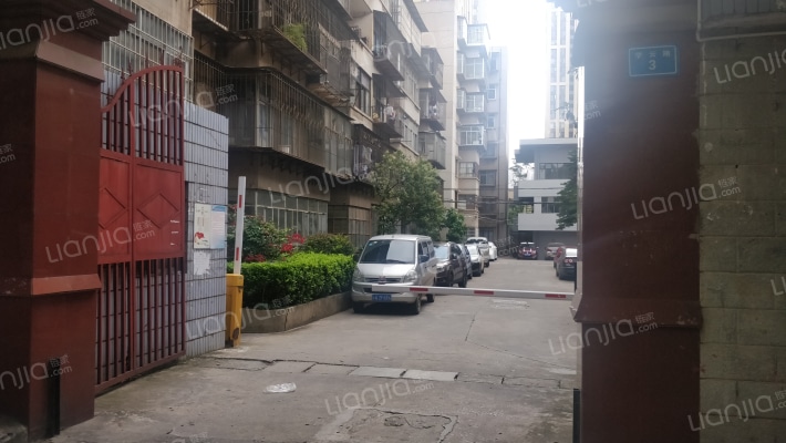 地球研究所家属院外景图