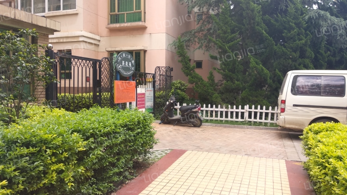 北辰小区茶花苑外景图