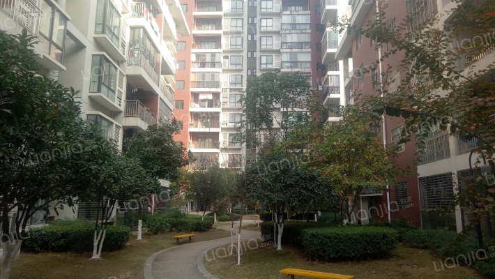 城市花园外景图