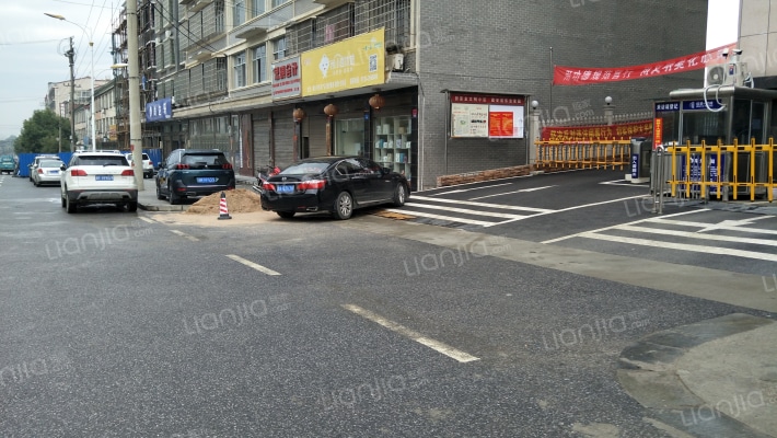 信泰誉峰外景图