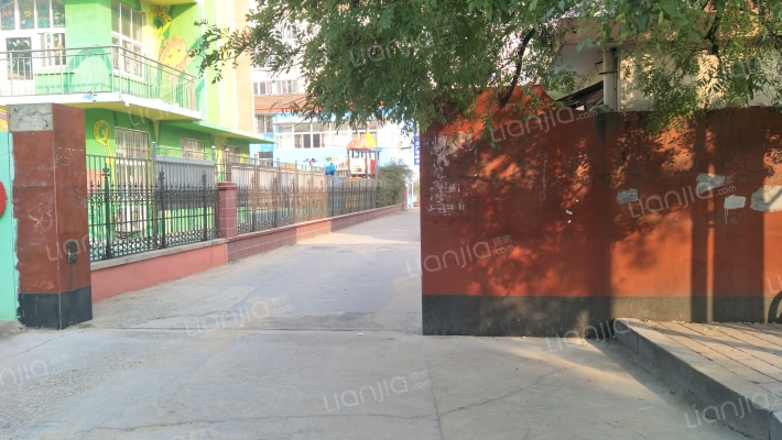 胶州市郑州东路小区外景图