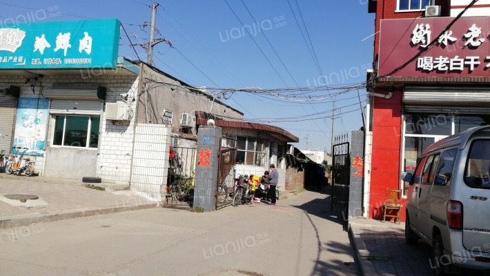 辛集鹿鸿小区外景图