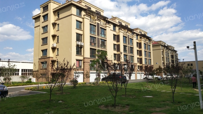 名巨华都外景图