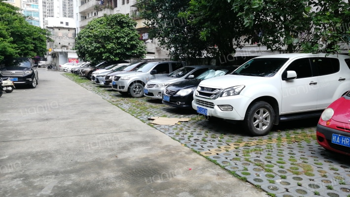 和城小区外景图