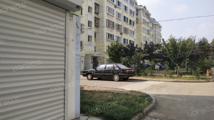 园林小区二号院外景图