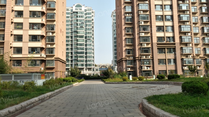 中天花园外景图