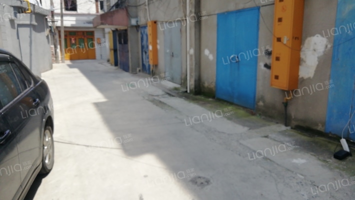 开发新村B区外景图