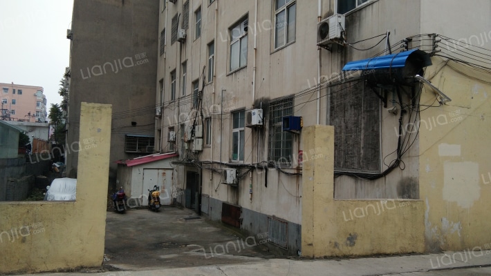 开阳雪霁园外景图