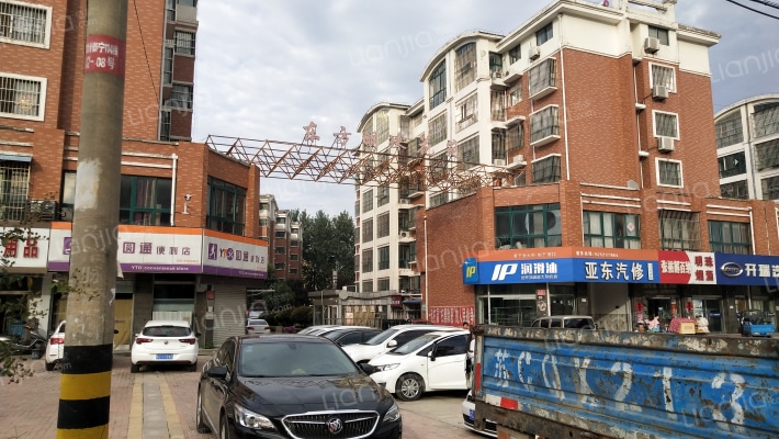 东方明珠花苑外景图