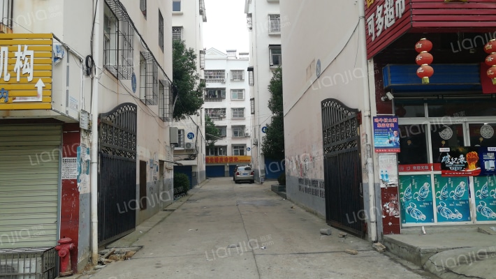 朝阳花园外景图