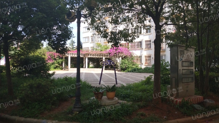 塔山花圜外景图