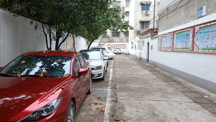 市盐业公司营住楼外景图