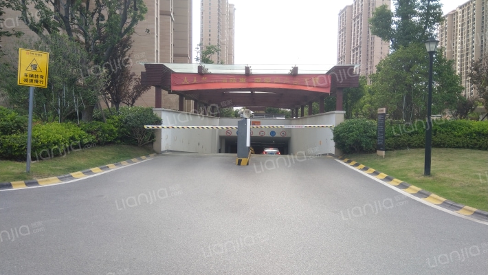 中南御锦城外景图