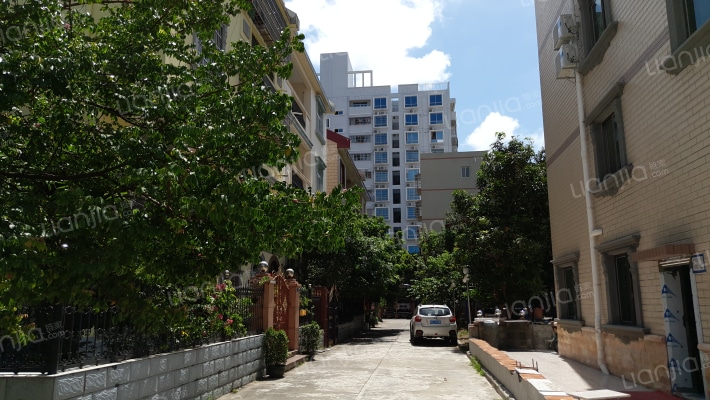 政法住宅小区外景图