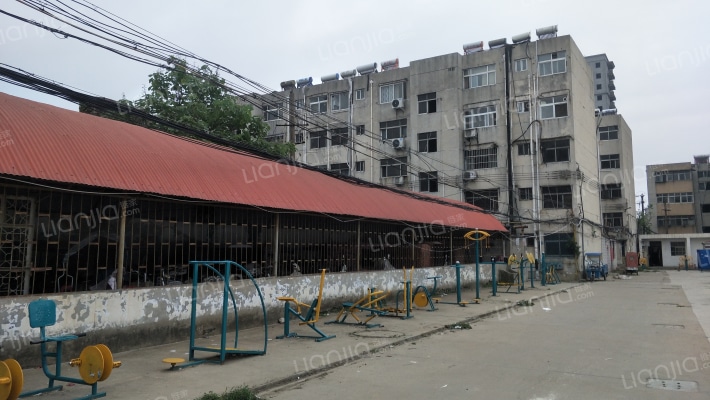 公路小区外景图